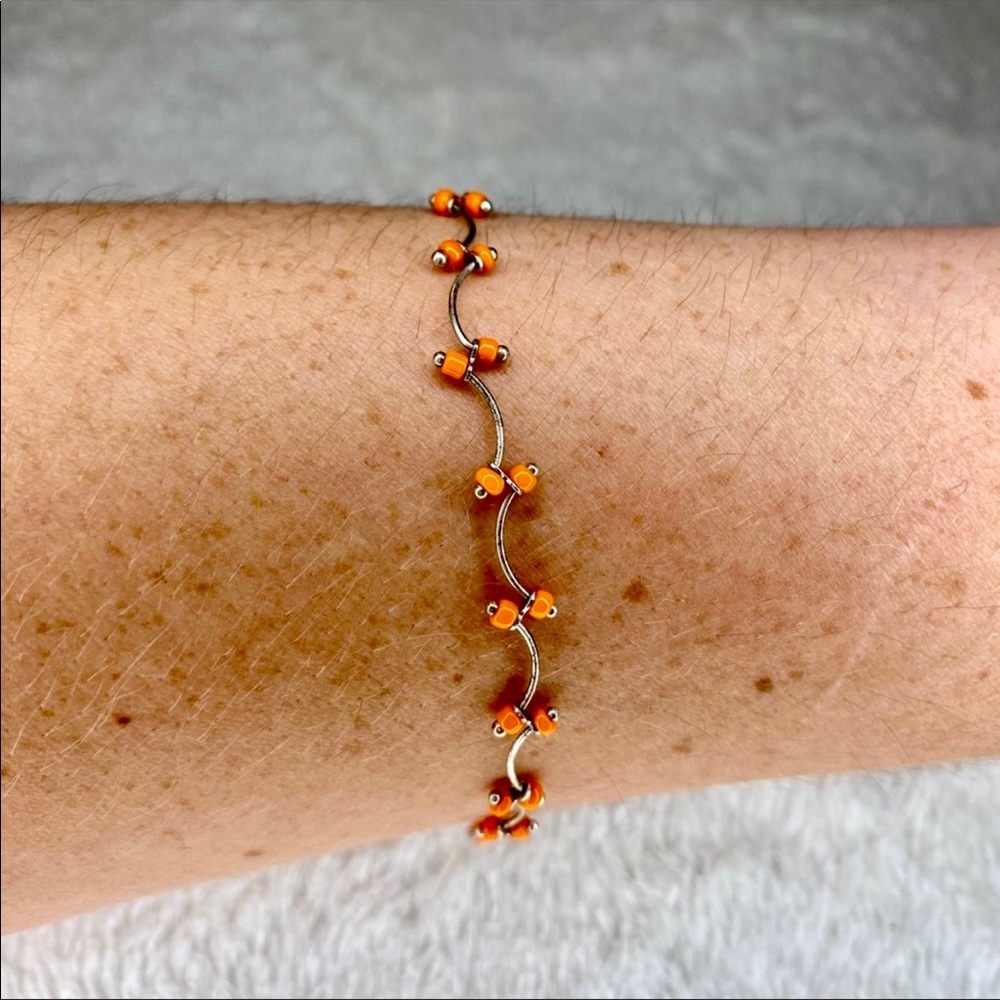 💎BOGO FREE! Orange beaded silver bracelet!🍊